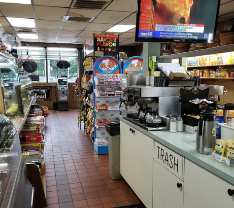 Parkville Plaza Delicatessen - Sayville, NY