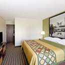 Super 8 by Wyndham Norfolk - Hotels