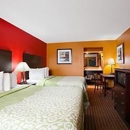 Days Inn by Wyndham Liberty/NE Kansas City - Motels