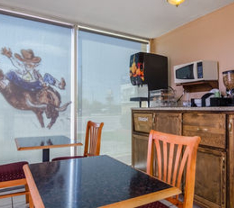 Executive Inn - Dodge City, KS