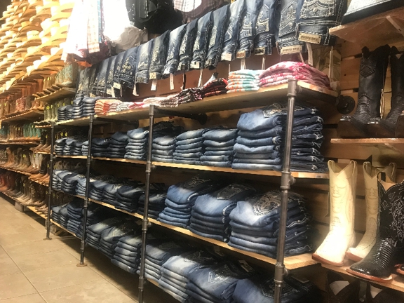 El Vaquero Western Wear | Mesquite, TX 