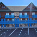 Days Inn & Suites By Wyndham Mackinaw City-Bridgeview Area - Motels