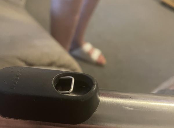 OzWide Movers - Greenbank, QLD. Broken clips on lounge so now don't connect