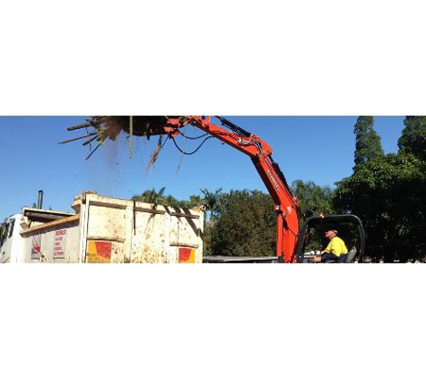 M & M Earthmoving Pty Ltd - Eatons Hill, QLD