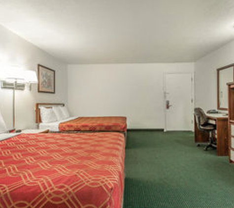 Econo Lodge - Newport, OR