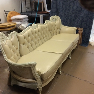 vicente upholstery - queens, NY