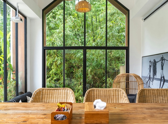 BriteWay Window Tinting - Baringa, QLD