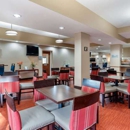 Comfort Suites Airport - Motels
