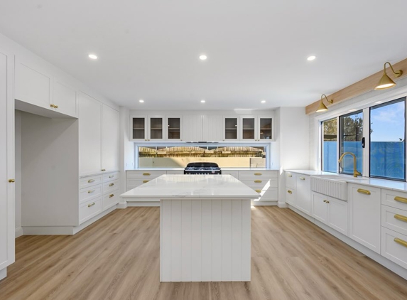 Campbells Kitchen Cabinets - Shaw, QLD
