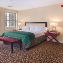 DoubleTree Suites by Hilton Hotel Detroit Downtown - Fort Shelby - Hotels