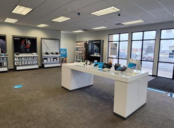 AT&T Store - Watertown, SD