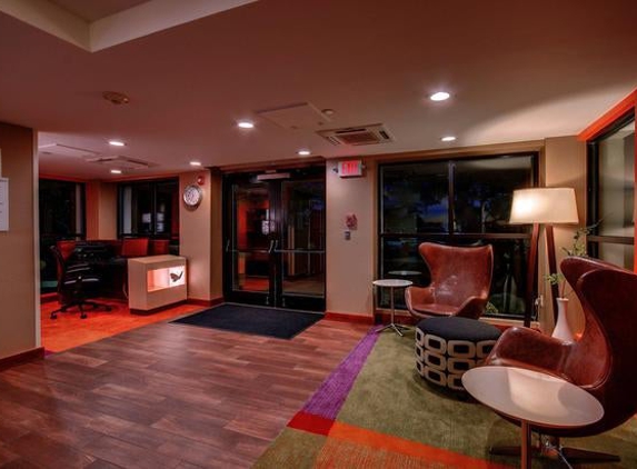 Fairfield Inn & Suites - Wallingford, CT