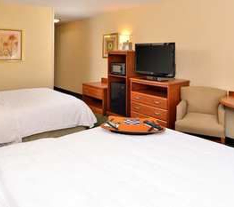 Hampton Inn & Suites St. Louis-Edwardsville - Glen Carbon, IL