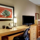 Comfort Suites Airport - Motels