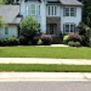 Distinct Lawns - Gardeners