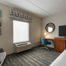 Hampton Inn & Suites Pittsburgh/Harmarville