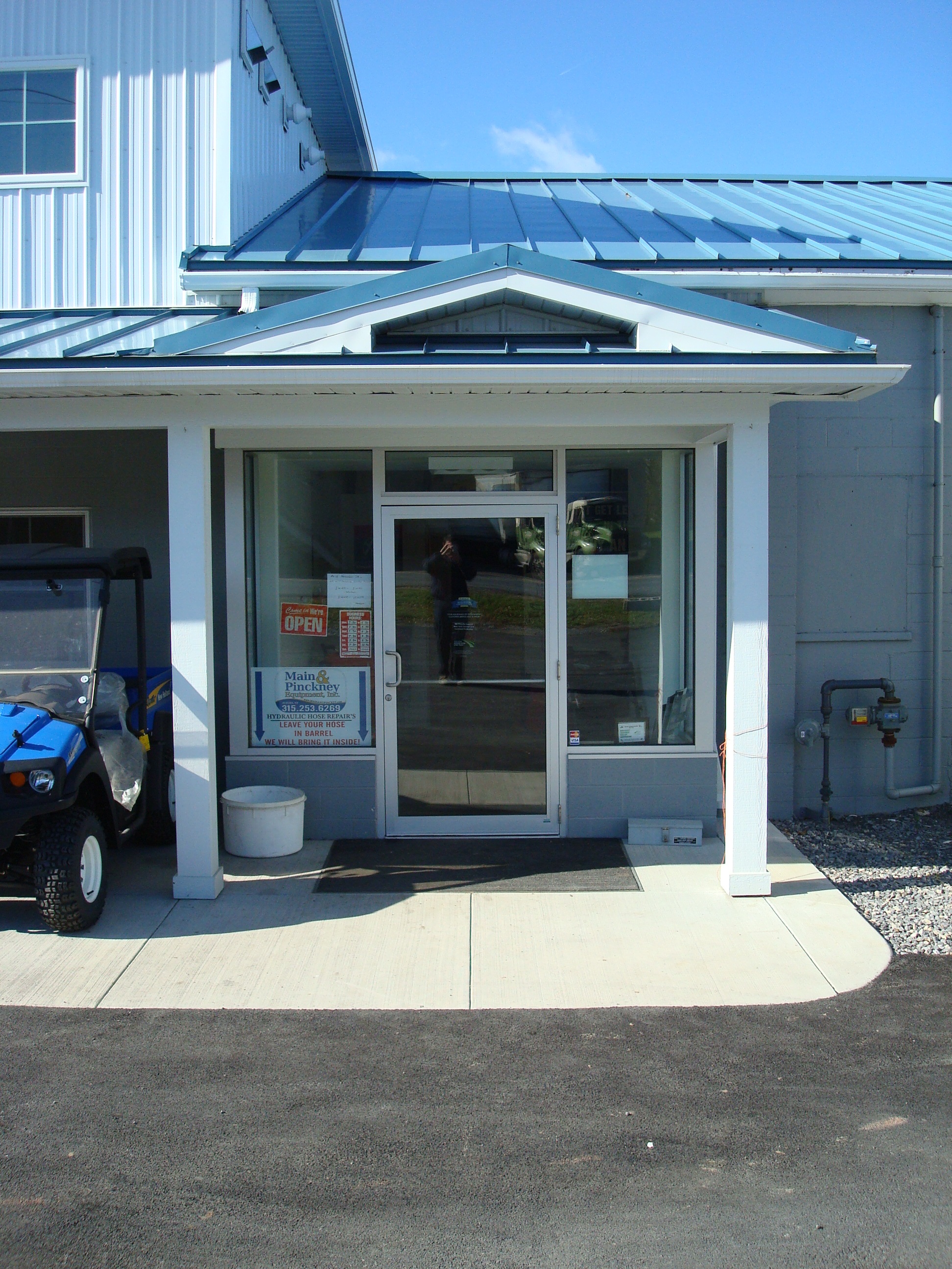 Main & Pinckney Equipment Inc 7033 Mutton Hill Rd, Auburn, NY 13021