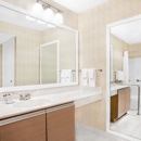 Hawthorn Suites by Wyndham Green Bay - Hotels