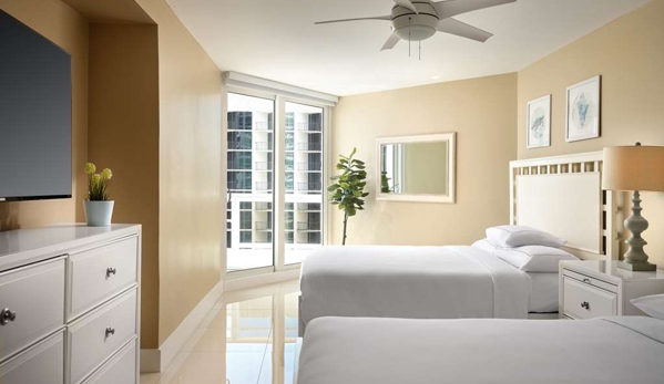 DoubleTree by Hilton Grand Hotel Biscayne Bay - Miami, FL