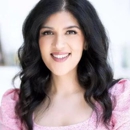 Anam Hargey-Top Chicago North Shore Luxury Real Estate Broker - Real Estate Buyer Brokers