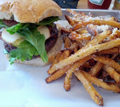 Fat Cow Burgers & Salads - Baton Rouge, LA