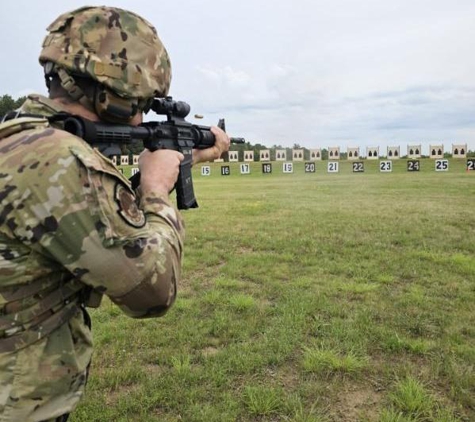 VT Army National Guard Recruiter - SFC Larissa Woods - Winooski, VT