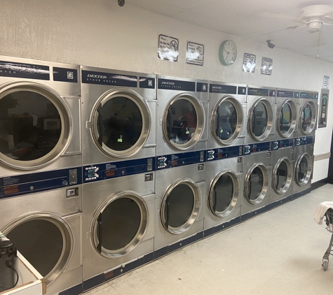 Miami Wash and Fold Coin Laundry - Miami, FL