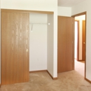 Pine Crossing Apartments - Townhouses