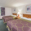 Super 8 by Wyndham W Yarmouth Hyannis/Cape Cod - Motels