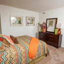 Four Seasons Apartments - Apartments