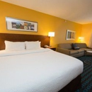 Fairfield Inn & Suites - Hotels