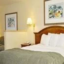 Ramada Vallejo at Six Flags - Hotels