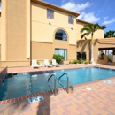 Best Western Casa Villa Suites - Lodging