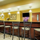 Cobblestone Inn and Suites - Corry - Hotels