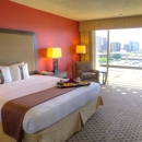 Ramada by Wyndham Phoenix Midtown - Lodging
