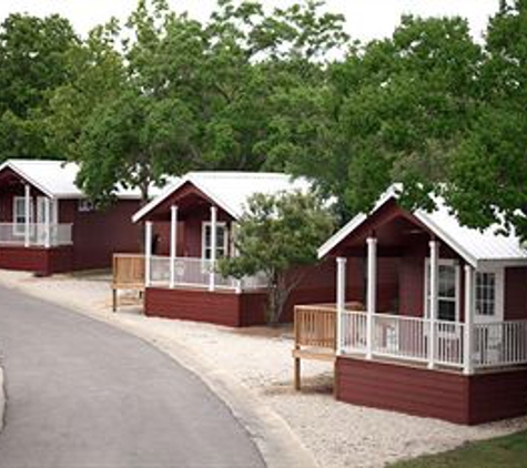 Hill Country RV-Resort - New Braunfels, TX
