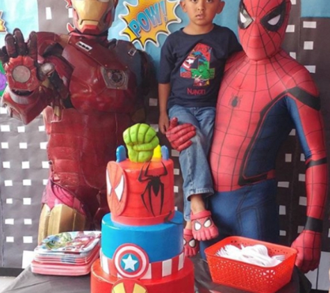 Hero's Character Rental - Los Angeles, CA. Iron man & Spiderman help celebrate a birthday!!