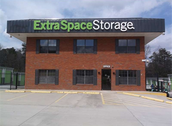 Extra Space Storage - Douglasville, GA