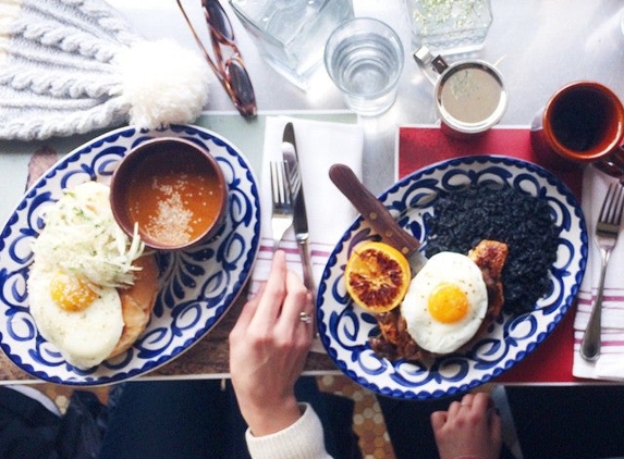 Dove's Luncheonette - Chicago, IL