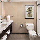 Hilton Fort Wayne at the Grand Wayne Convention Center - Hotels