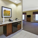 Hampton Inn & Suites Wichita-Northeast - Hotels