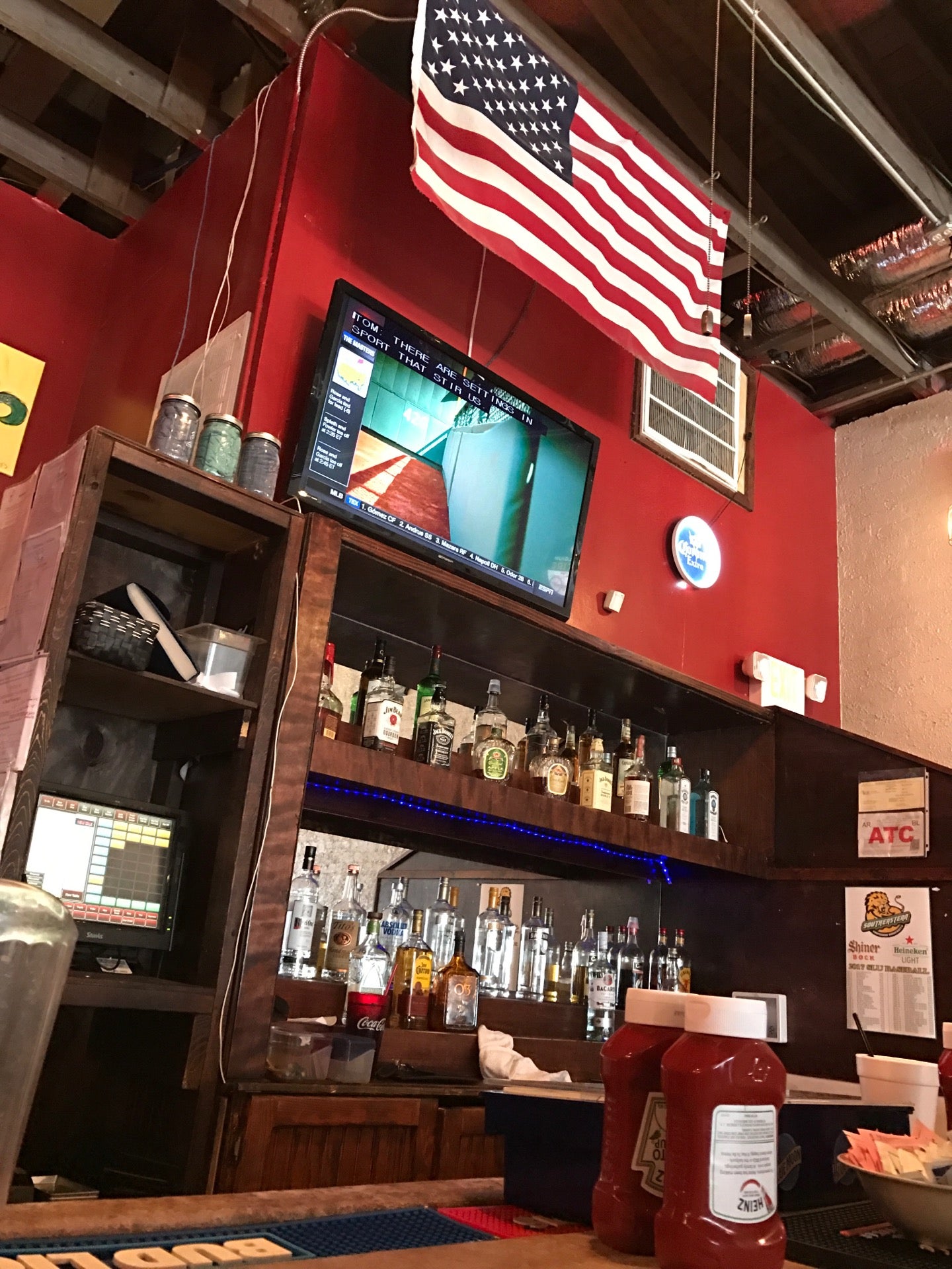 Your Mom's Restaurant and Bar - Hammond, LA 70401
