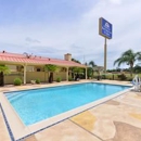 Americas Best Value Inn & Suites Alvin Houston - Motels