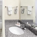 Super 8 by Wyndham Ocean Springs Biloxi - Hotels