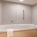 Days Inn & Suites by Wyndham Tyler - Hotels