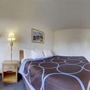 Super 8 by Wyndham Kirksville University Area - Hotels