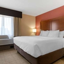 Comfort Inn & Suites - Motels