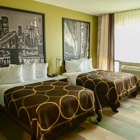 Super 8 by Wyndham Bronx Near Botanical Garden