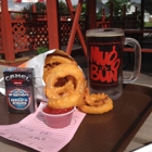Mug'n Bun Drive In