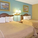 Super 8 by Wyndham Dania/Fort Lauderdale Arpt - Hotels